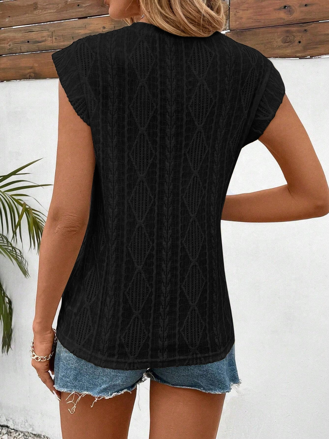 Blueberi B Women’s Eyelet Round Neck Cap Sleeve Top Polyester Elastane Size S-2XL