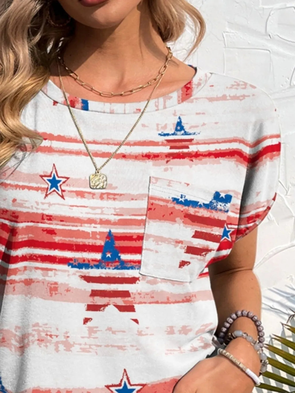 Blueberi B Women’s Americana Printed Round Neck Short Sleeve T-Shirt Polyester Spandex S-XL