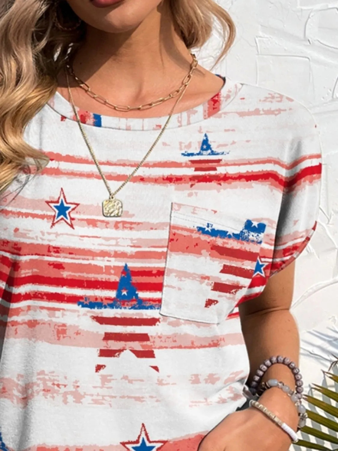 Blueberi B Women’s Americana Printed Round Neck Short Sleeve T-Shirt Polyester Spandex S-XL
