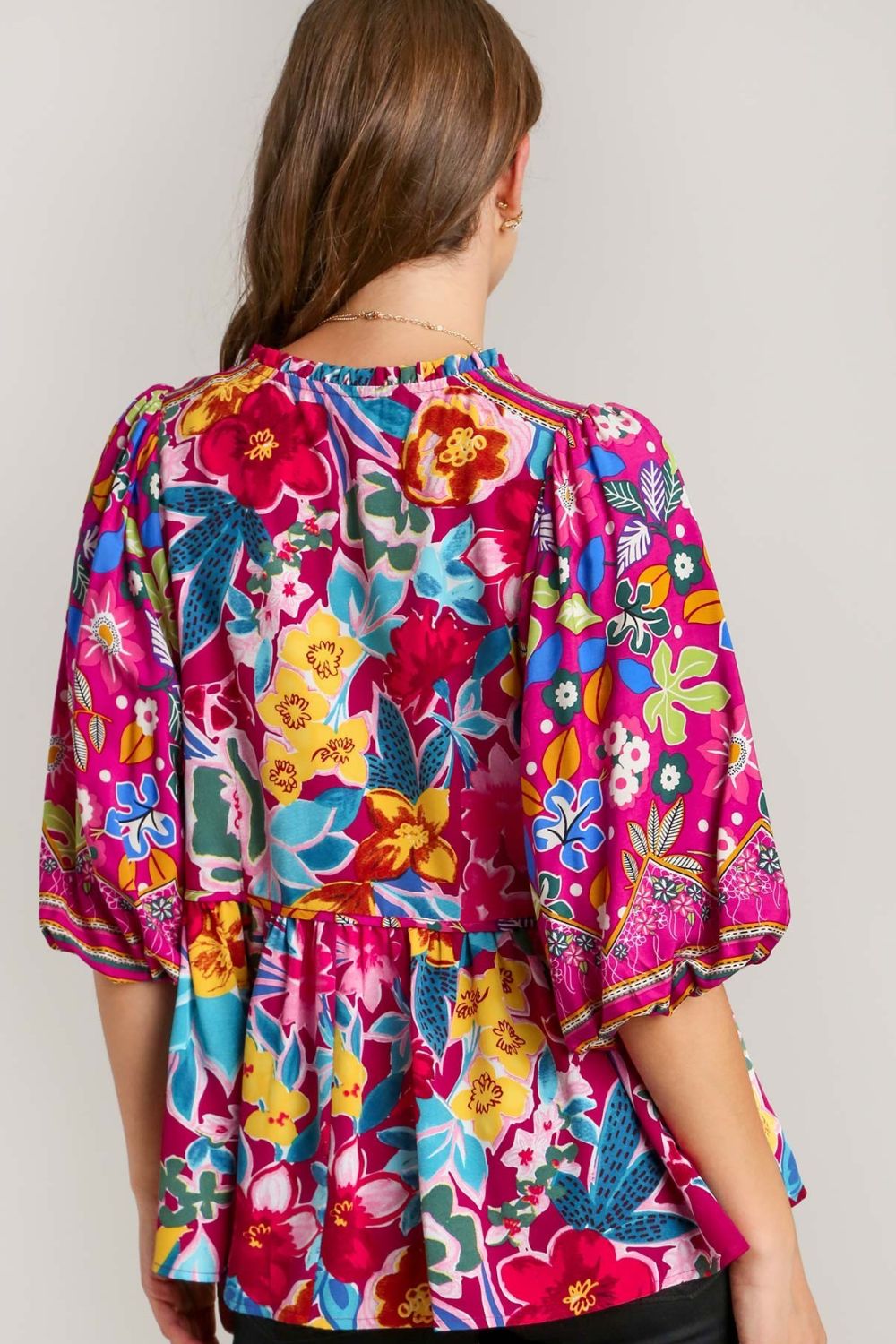 Umgee Women’s Full Size Floral Print Tie Neck Peplum Blouse Polyester Plus Size S-2XL