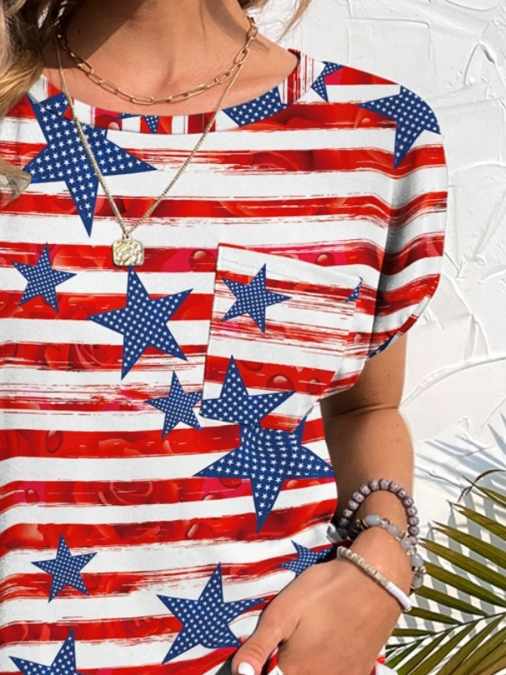 Blueberi B Women’s Americana Printed Round Neck Short Sleeve T-Shirt Polyester Spandex S-XL