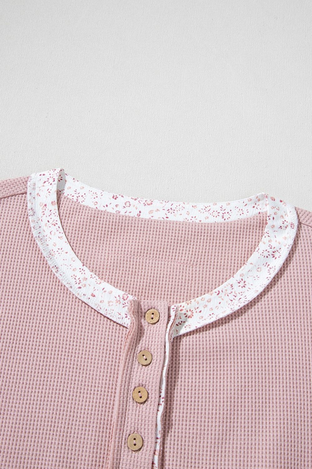 Blueberi B Women’s Waffle Floral Patchwork Exposed Seam Detail Short Sleeve Top Polyester Cotton Size S-XL