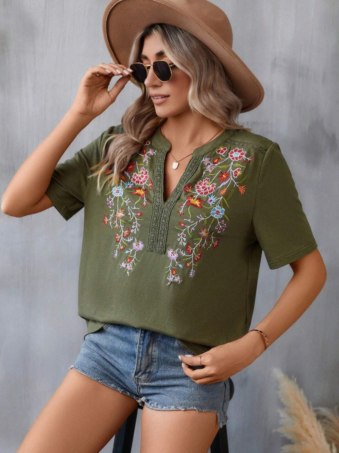 Blueberi B Women's Embroidered Notched Short Sleeve T-Shirt Polyester Elastane Size S-2XL