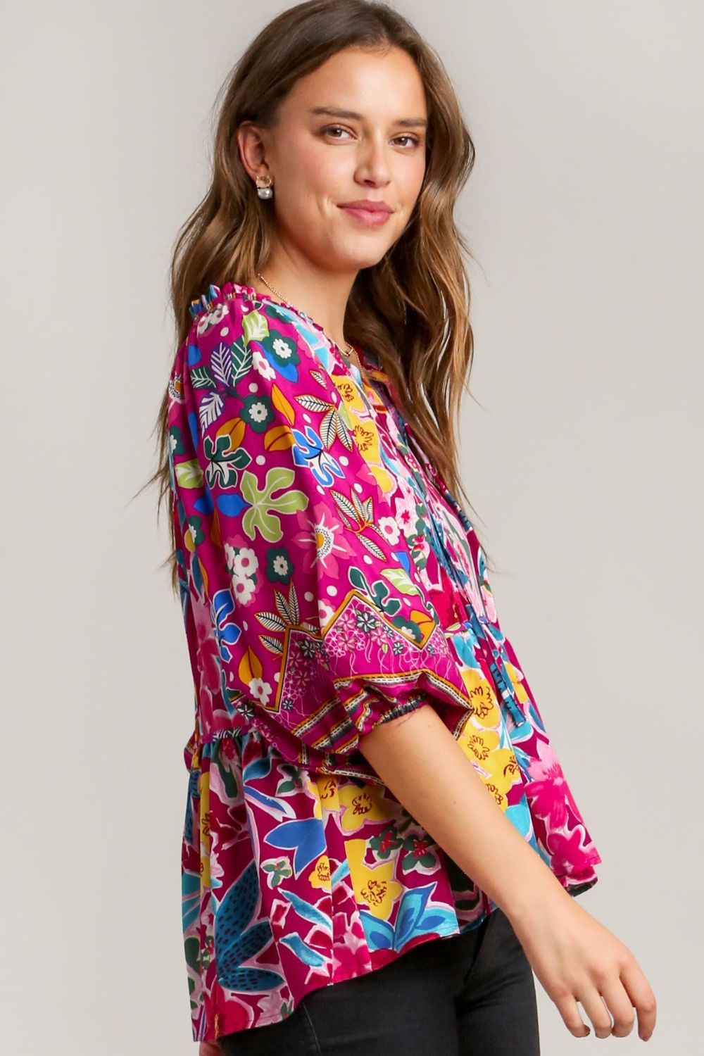 Umgee Women’s Full Size Floral Print Tie Neck Peplum Blouse Polyester Plus Size S-2XL