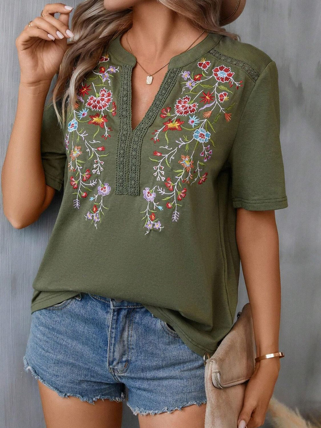 Blueberi B Women's Embroidered Notched Short Sleeve T-Shirt Polyester Elastane Size S-2XL